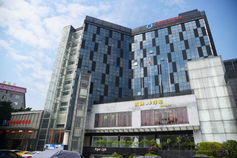 麗枫酒店(广州番禺市桥地铁站大北路店)